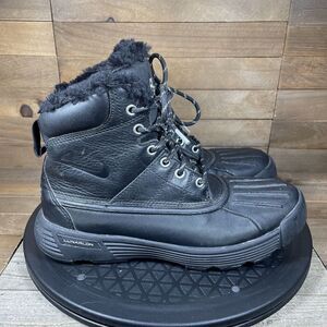 NIKE ACG LUNARSTORM BOOTS Women's Sz 6 Black Leather Faux fur lined